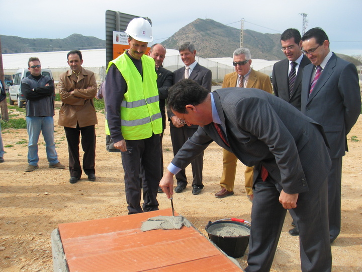 Primera piedra de las obras de ampliación y mejora de la F-27, entre San Cayetano y Roda