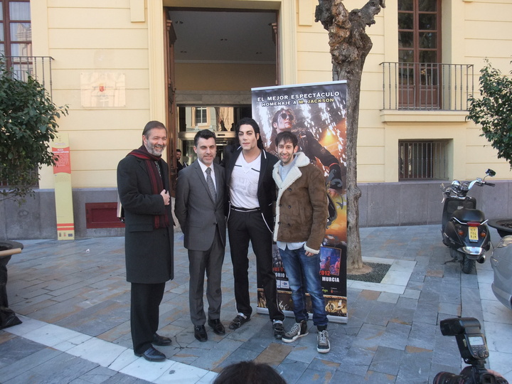 Presentación musical 'Forever King of Pop'