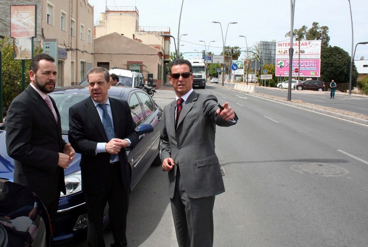 El director general de Administración Local y Relaciones Institucionales, José Antonio Blasco, junto al alcalde de Alcantarilla, Lázaro Mellado