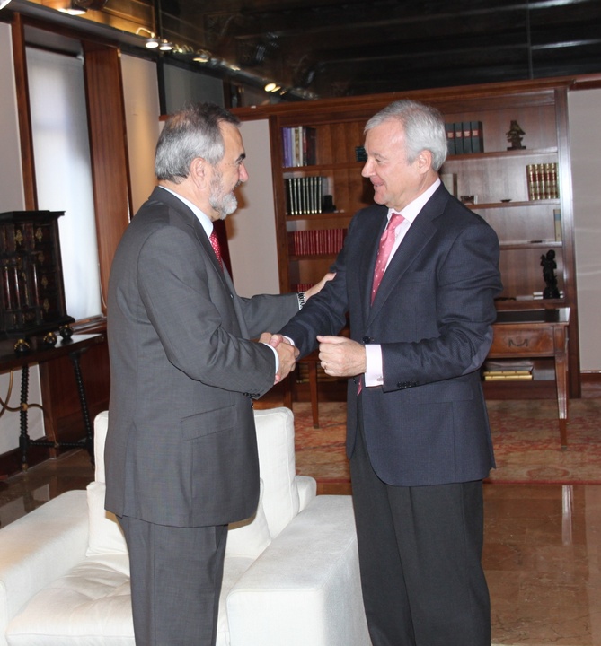 Valcárcel recibe al secretario general del Partido Socialista de la Región de Murcia