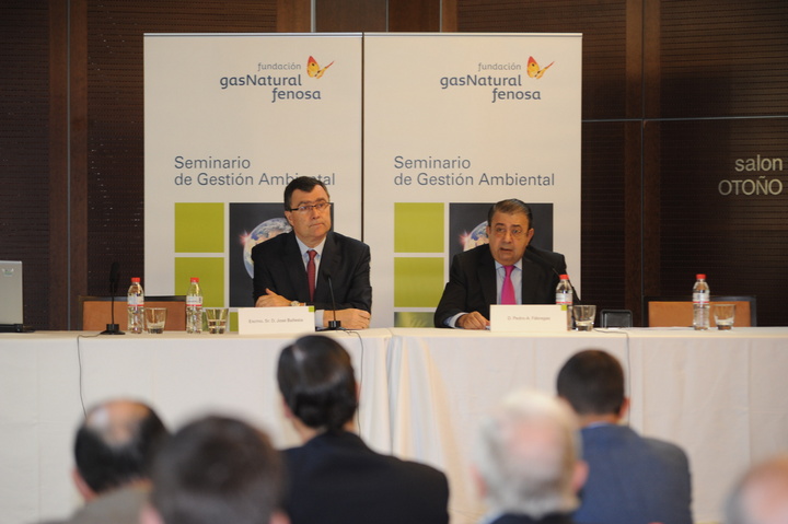 Acto de inauguración del seminario 'La electricidad personalizada: las redes inteligentes y los ciudadanos'