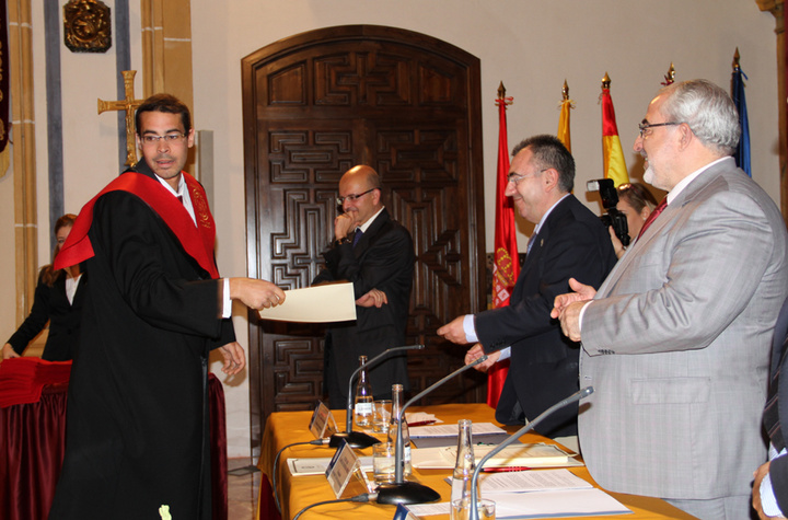 El consejero Manuel Campos apadrina a la VI Promoción de la Licenciatura en Derecho y la IV Promoción del Máster Oficial en Abogacía y Práctica Jurídica de la UCAM (2)