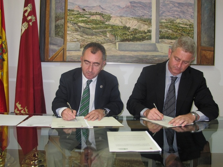 Firma del convenio para impulsar la investigación dirigida hacia la protección y conservación de la biodiversidad de la Región de Murcia
