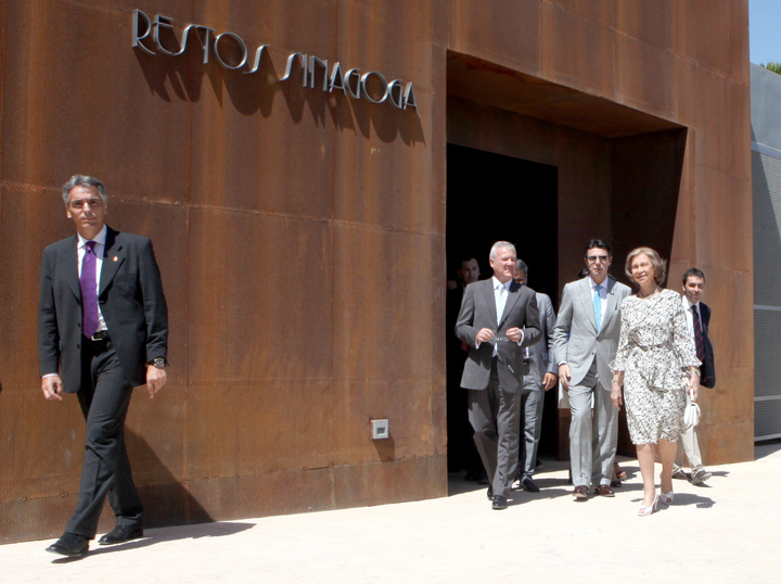 El presidente de la Comunidad asiste al acto de inauguración del Parador Castillo de Lorca que preside Su Majestad la Reina Doña Sofía (1)