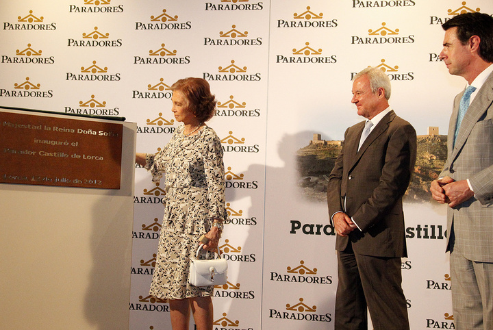 El presidente de la Comunidad asiste al acto de inauguración del Parador Castillo de Lorca que preside Su Majestad la Reina Doña Sofía (3)