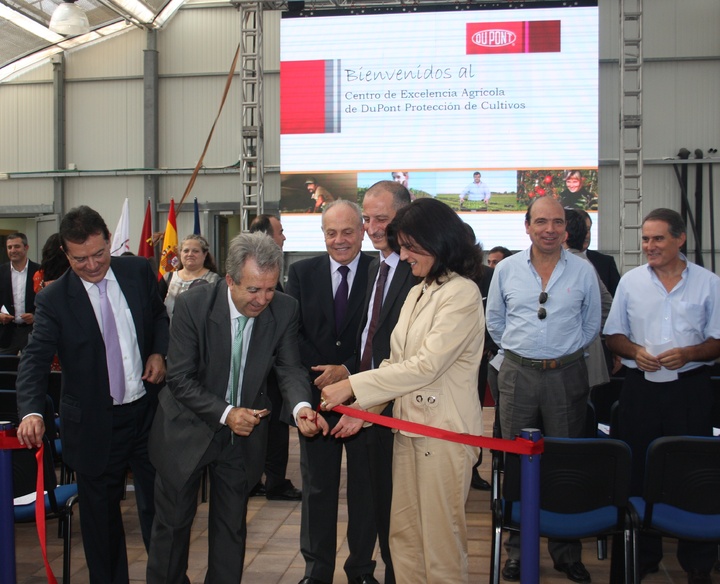 Inauguración del Centro de Excelencia Agrícola de la empresa Dupont