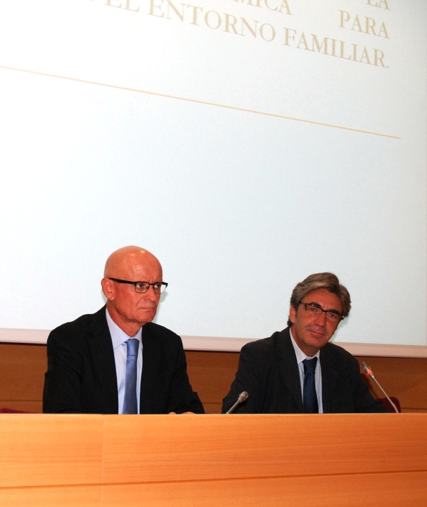 Miralles presenta los resultados del 'Estudio de la aplicación de la Prestación Económica para Cuidados en el Entorno Familiar (PECEF) del Sistema de la Dependencia en la Región de Murcia en Las Torres de Cotillas'