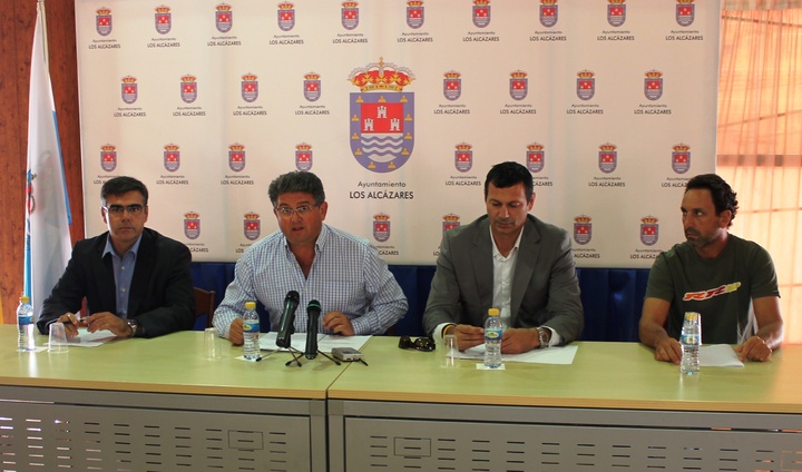 Presentación del Campeonato de Europa Windsurfing en Los Alcázares