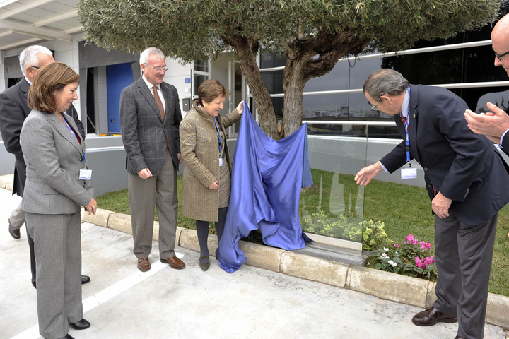 Valcárcel inaugura la ampliación de la planta Grifols (2)