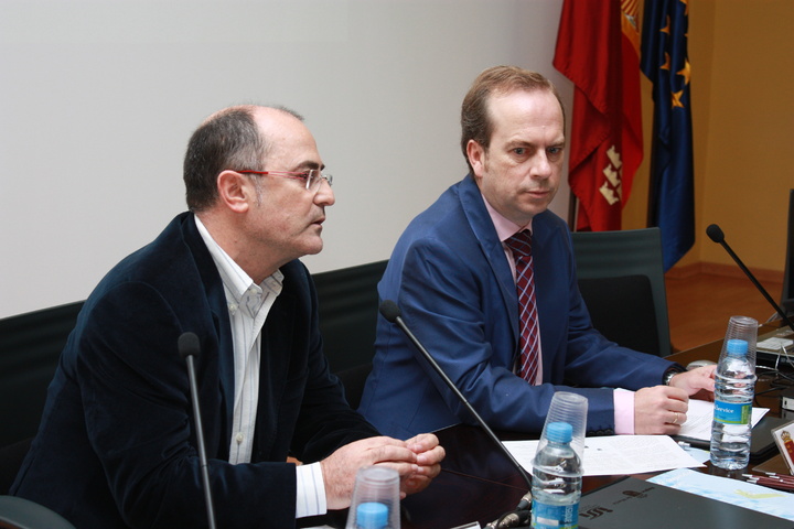 Tomás Pérez Fuentes, Director del ISSL y Manuel Pato Melgarejo, Jefe de Departamento de Formación y Programas de la Federación de Municipios de la Región de Murcia