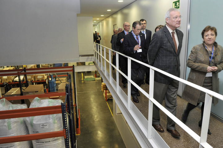 Valcárcel inaugura la ampliación de la planta Grifols (3)