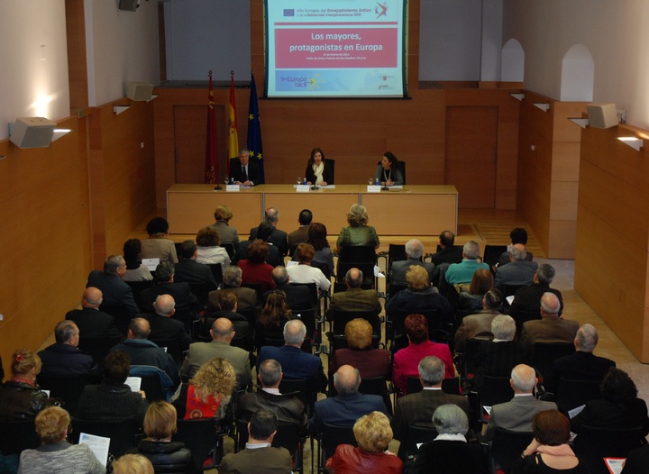 Año Europeo del Envejecimiento Activo y de la Solidaridad Intergeneracional en la Región