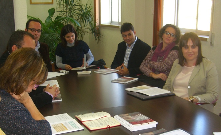 Reunión con las asociaciones de autismo sobre el nuevo protocolo de coordinación entre Sanidad y Educación