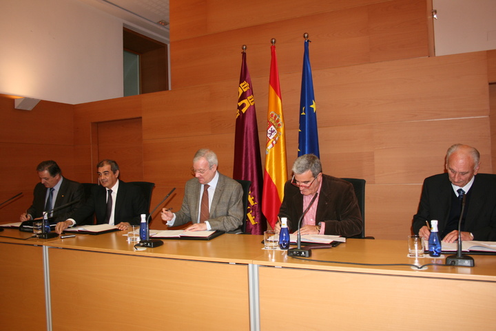 Firma Pacto Regional por la Economía Social 2013-2015 (1)