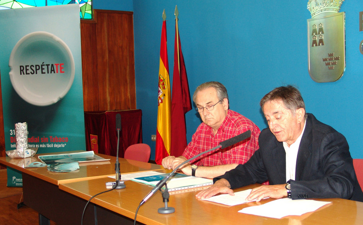 Presentación de la campaña para dejar de fumar Respeta, respétate. Infórmate. Ahora es más fácil dejarlo.