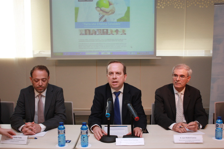 Tomás Pérez Fuentes junto a Jose María Galán Traba y Juan Madrid Conesa