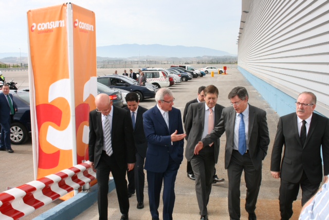 Ramón Luis Valcárcel en la inauguración de la segunda fase de la plataforma logística integral del supermercado Consum, en Las Torres de Cotillas (2)
