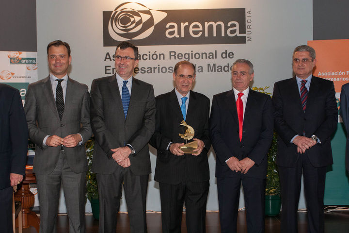 Homenaje al que fue secretario general de AREMA