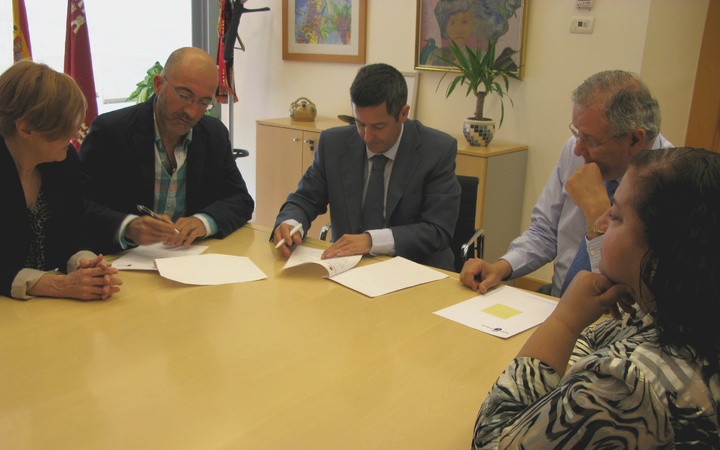 Convenio con la Sociedad Geográfica de la Región de Murcia (1)