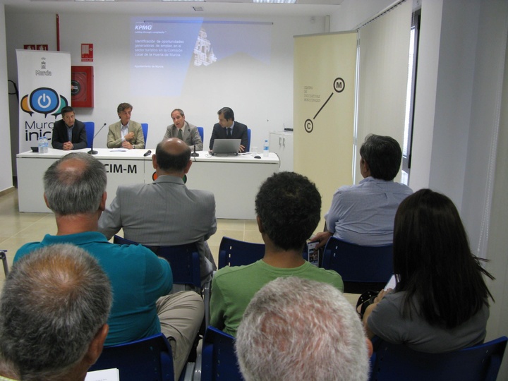 Presentación del estudio sobre 'Oportunidades de Empleo en la Huerta de Murcia'