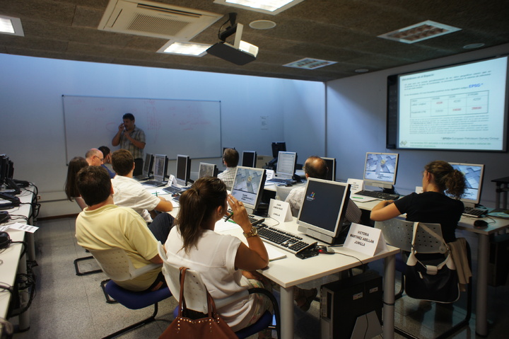 Curso 'Herramientas de los Sistemas de Información Geográfica, aplicadas a la evaluación sobre el medio natural, de instrumentos urbanísticos'
