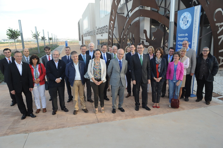El consejero Ballesta y los embajadores de la UE acreditados en España visitan el Parque Tecnológico de Fuente Álamo