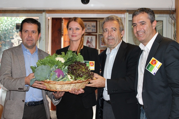 Campaña 'We care, you enjoy'
