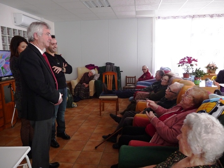 El director general de Personas Mayores visita la residencia San Luis de Cartagena