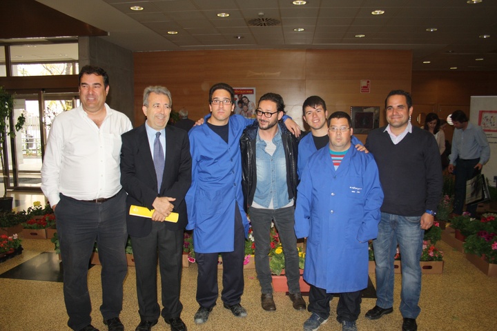 Mercadillo itinerante de Astrapace en la Consejería de Agricultura y Agua