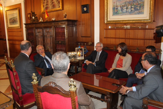 Visita de Valcárcel a Melilla (1)