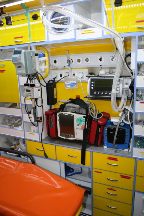 Unidad Medicalizada de Emergencias de la Gerencia de Urgencias y Emergencias Sanitarias 061 de la Región de Murcia. II