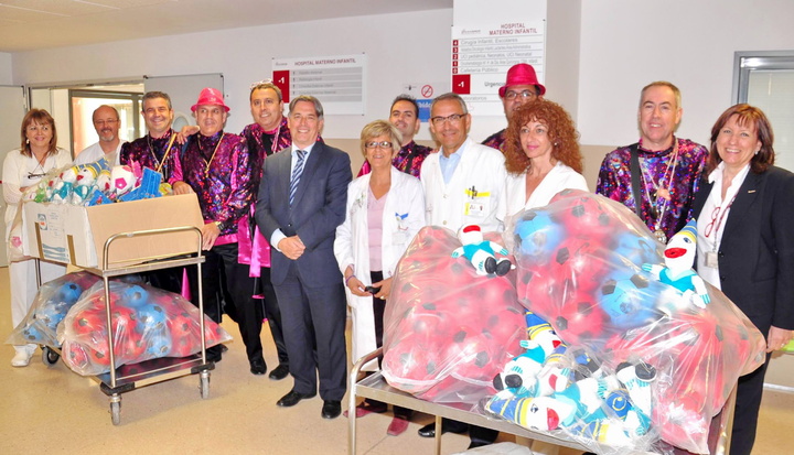 El Grupo Sardinero Baco visita el Hospital Clínico Universitario Virgen de la Arrixaca