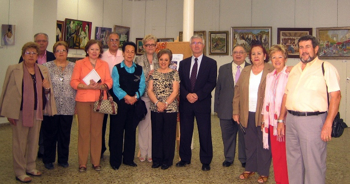 Exposición de pintura de los usuarios del Centro Social de Personas Mayores Cartagena III