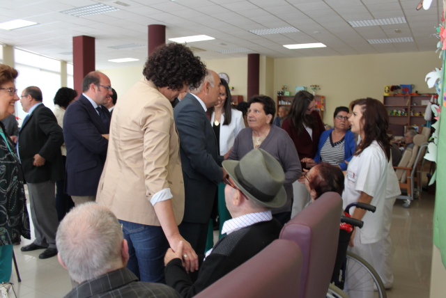El presidente Alberto Garre durante su visita al municipio de Puerto Lumbreras (3)