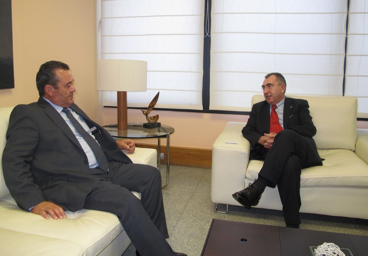 El consejero Manuel Campos se reúne con el vicepresidente de la empresa ETOSA