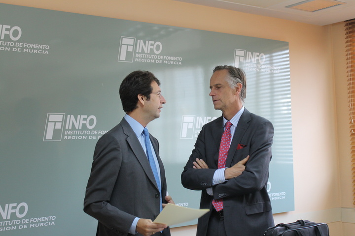 Firma convenio Cámara de Comercio Alemana para España