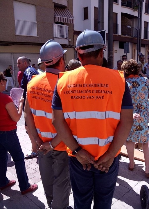 Brigada de vigilancia en el barrio lorquino de San José