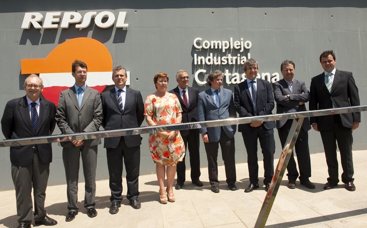 Visita del consejero Juan Carlos Ruiz a la refinería Repsol
