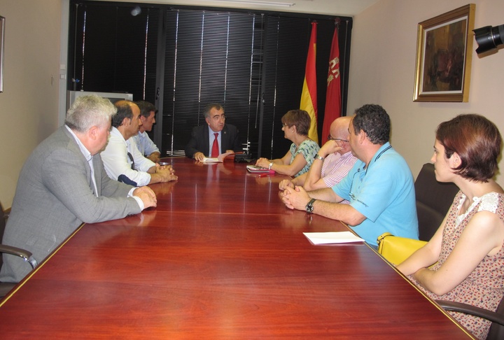 Reunión con la Plataforma Ciudadanos por el Transporte Público de Murcia