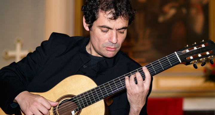 Alex Garrobe