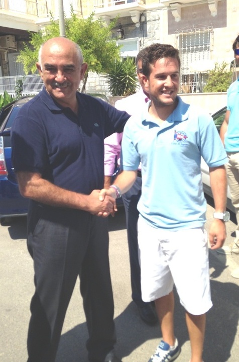 El presidente Garre felicita al campeón del mundo de vela clase 420