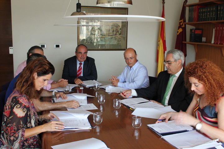 Reunión del Consejo de Administración del ICREF
