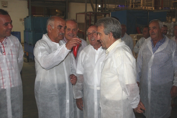 Alberto Garre,(2i), y Antonio Cerdá, (2d), en Hortamira.