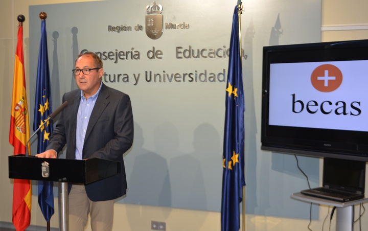 Presentación de las nuevas becas de movilidad en el extranjero
