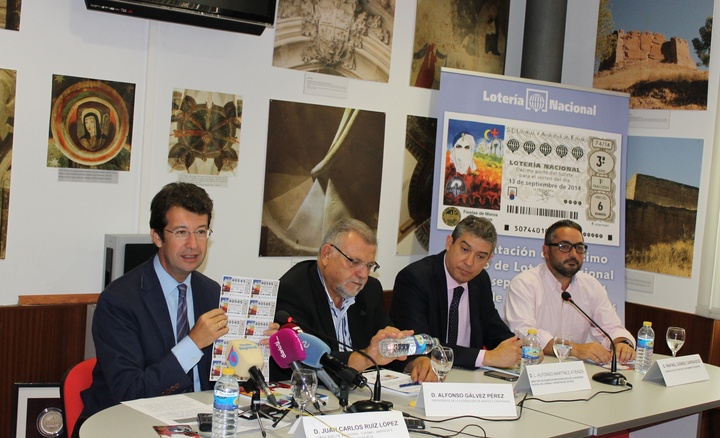 Presentación del décimo de la Lotería Nacional 'Moros y Cristianos'