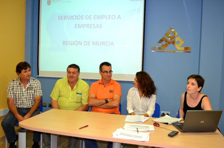 Jornada de trabajo en Águilas sobre los servicios regionales de empleo
