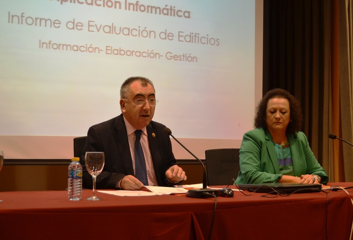 Jornada informativa sobre la aplicación informática creada para la elaboración y gestión del Informe de Evaluación de Edificios (1)