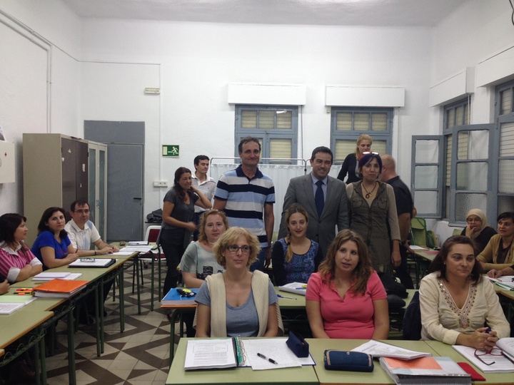 Visita al centro de educación de adultos 'Vega Media'