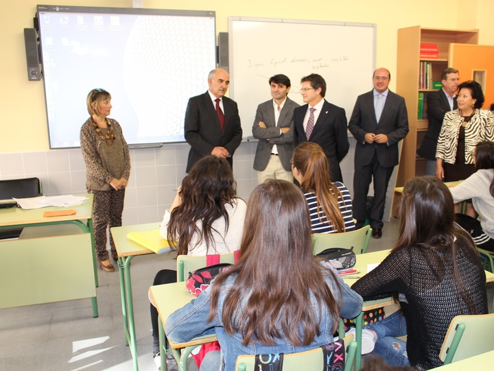 El presidente Garre inaugura el IES Ramón Arcas Meca de Lorca (2)