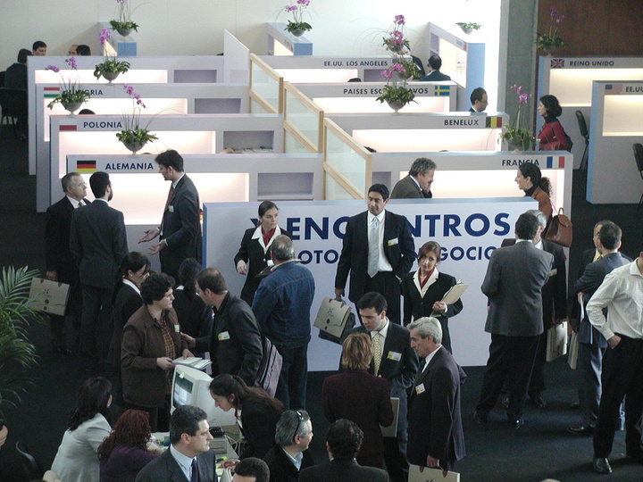 Entrevistas de negocios de responsables de la Red de Promoción Externa del Info